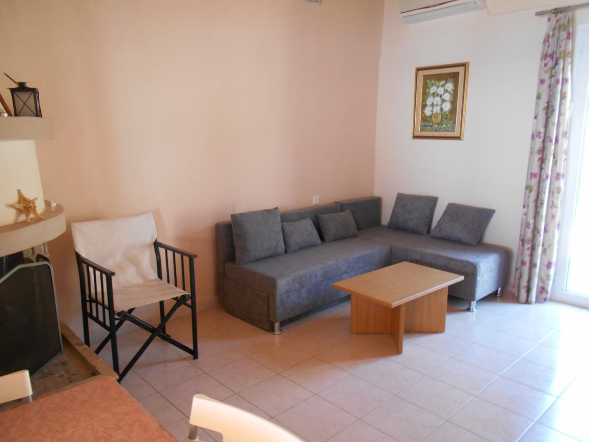 Zephyros Rooms And Apartments Drymon Exterior foto
