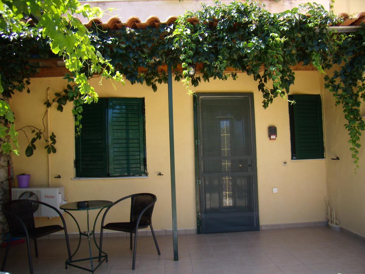 Zephyros Rooms And Apartments Drymon Exterior foto
